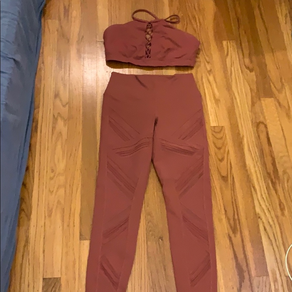 Alo yoga bra size L and pants size M